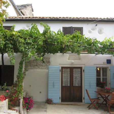 Holiday Home Trostova Kuca Pazin Pokoj fotografie
